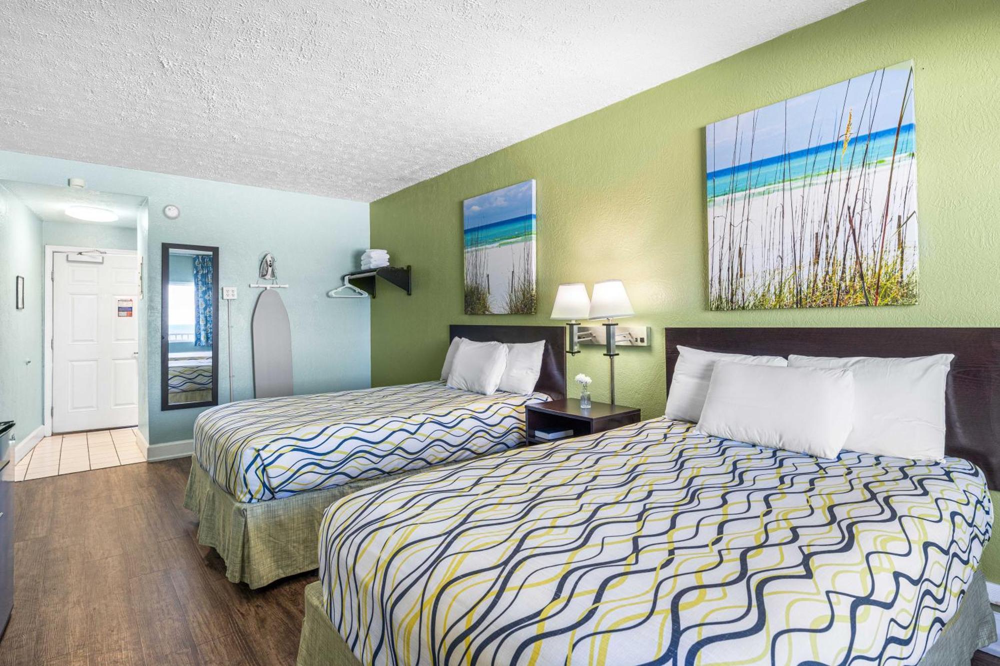 Boardwalk Beach Hotel Panama City Beach Room photo
